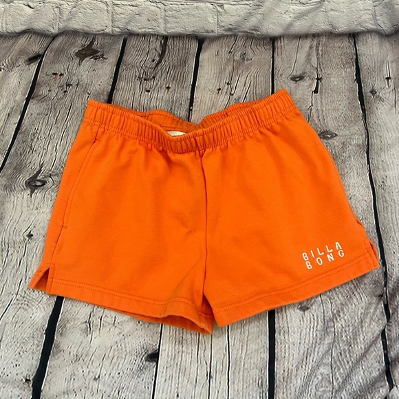 NWT BILLABONG ORANGE SHORTS SIZE M - Picture 1 of 5